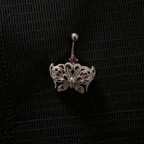 🦋belly piercing🦋 - Picture 1 of 1